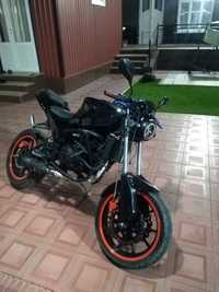 Moto 250 kub 1400$