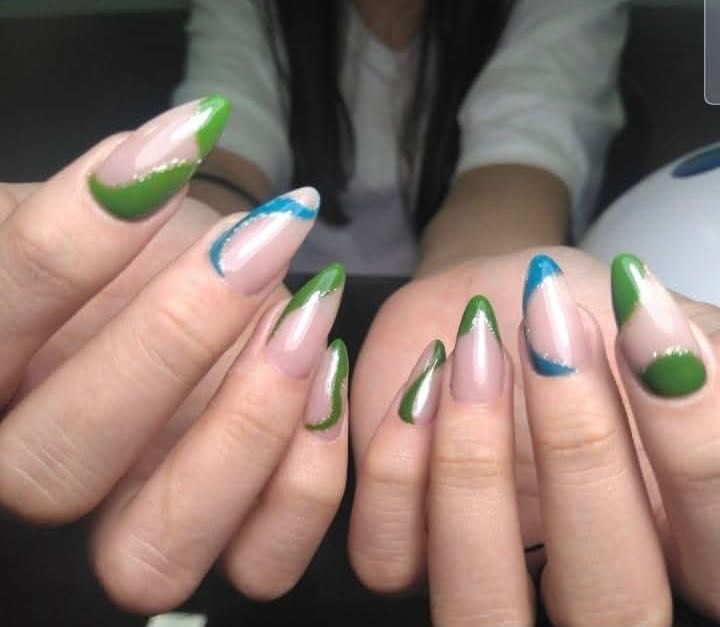 Маникюр / педикюр