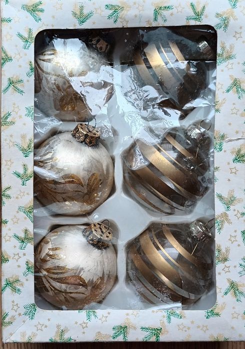 Globuri vechi din sticlă