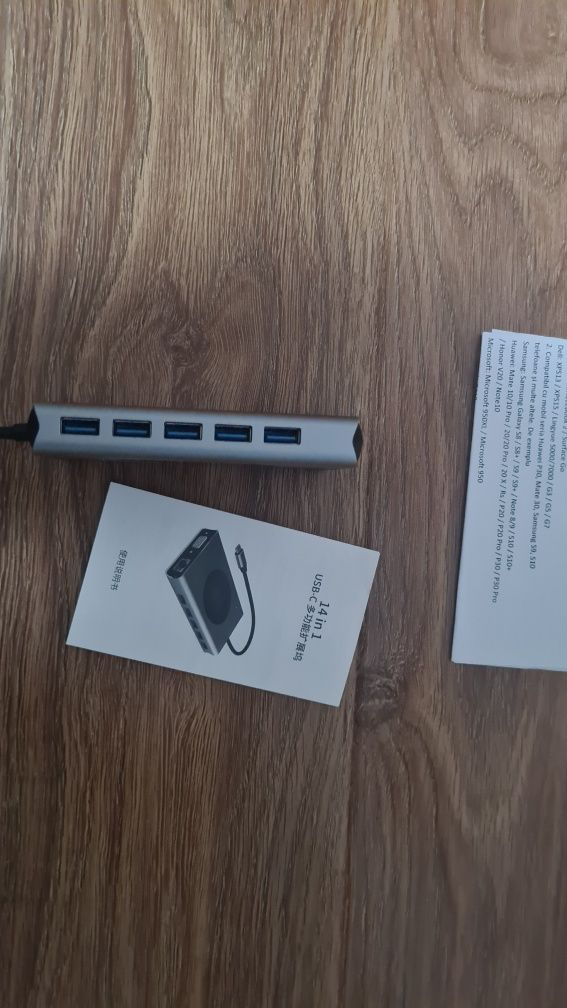 Hub Adaptor USB type-c cu incarcator wireless 10W fast charger