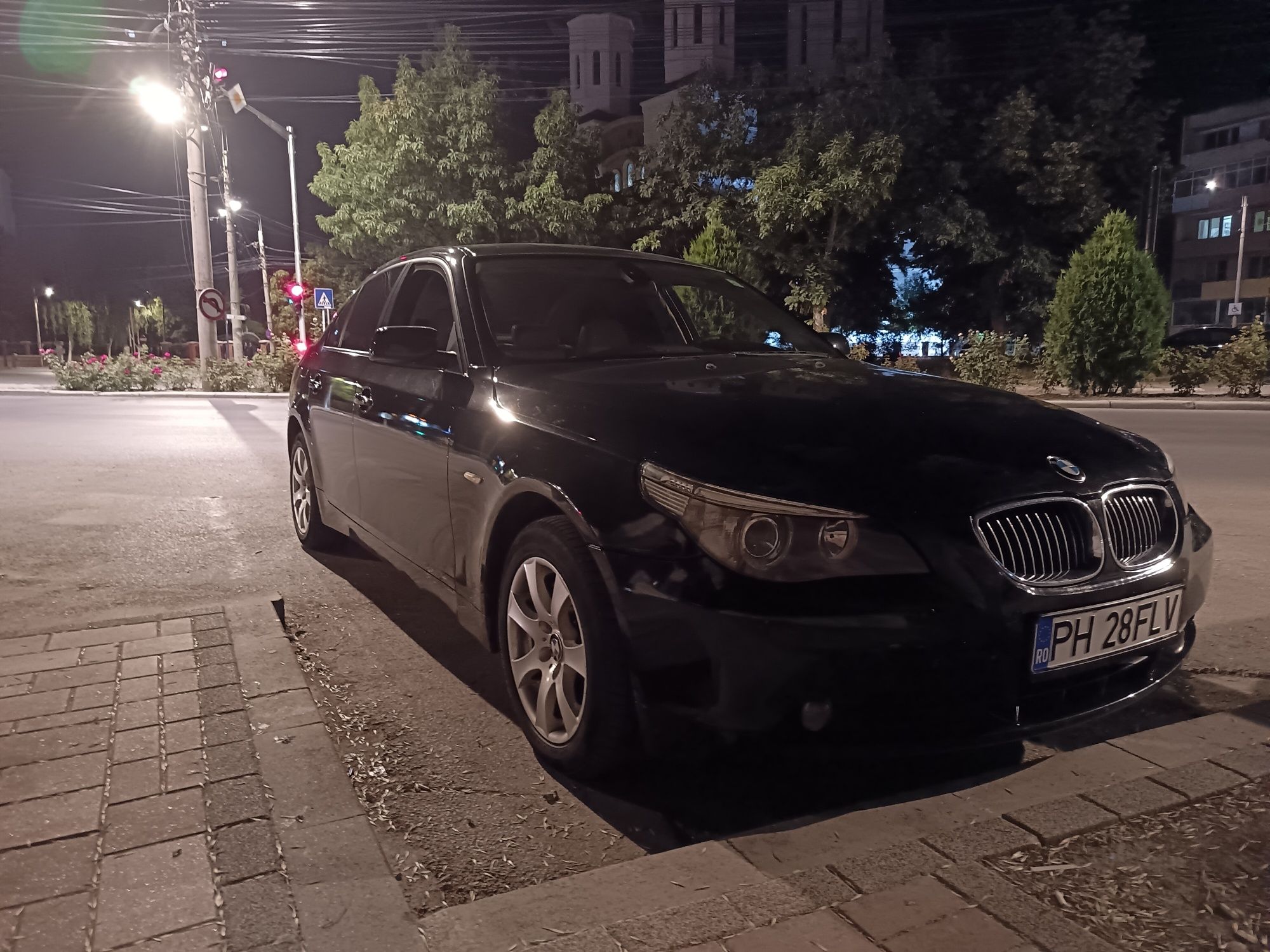 Vând BMW e60 530 xi !