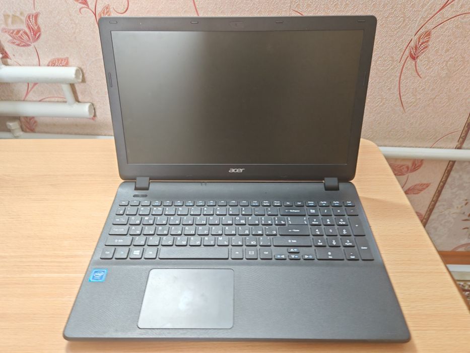Продаю ноутбук Acer EX2419, model N15W4 на запчасти!