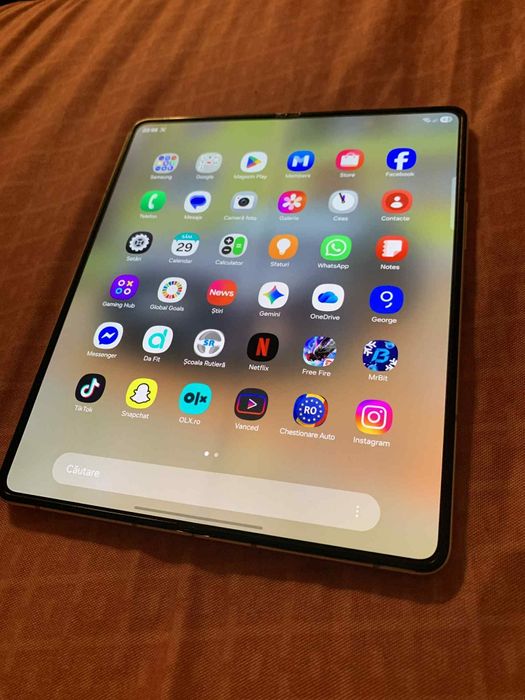 Vand sau schimb samsung fold 5 512GB