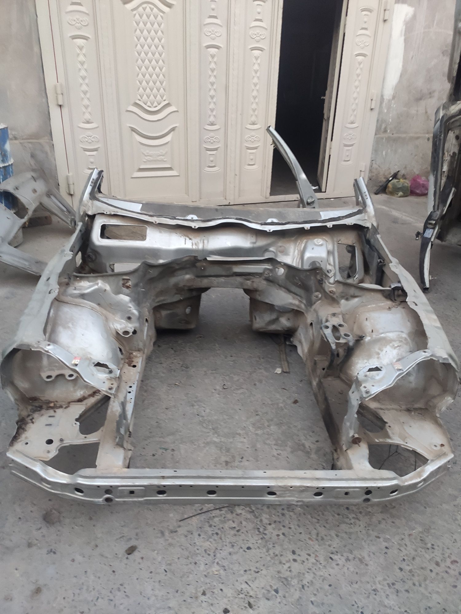 W210 кузовной запчасти
