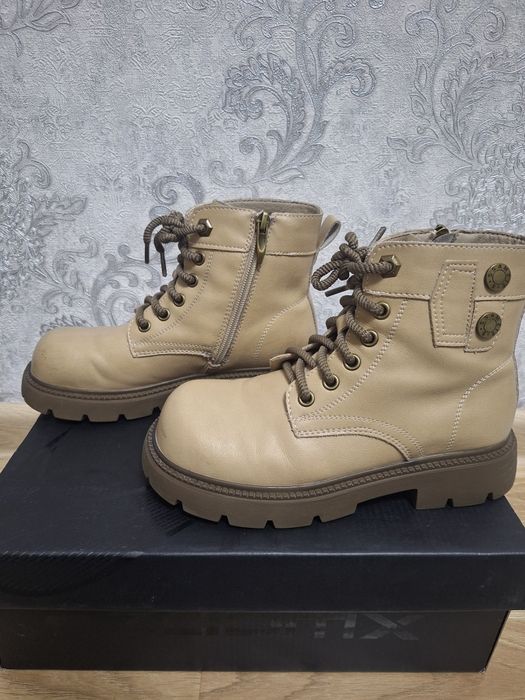 Зимние ботиночки на девочку 35 размер