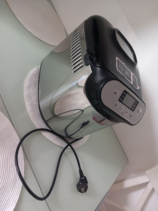 Masina de făcut pâine Moulinex UNO