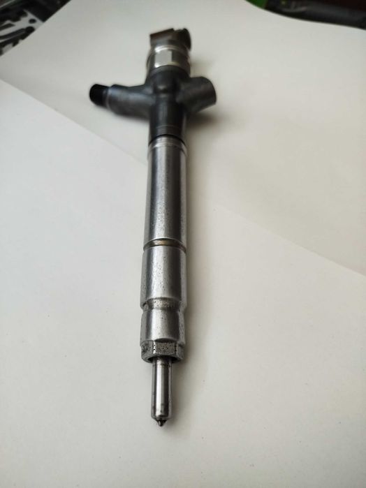 **Оригинална Дюза DENSO TOYOTA 2,2 D4D AVENSIS/Corola Verso/RAV 4 **