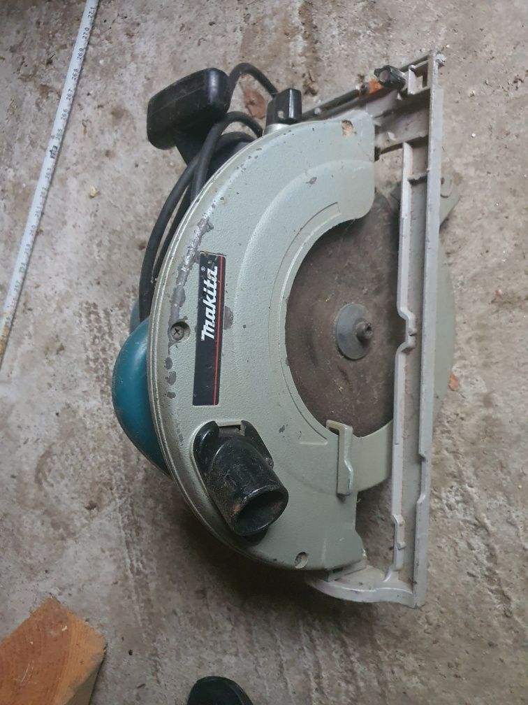 Circular Makita 5903 R