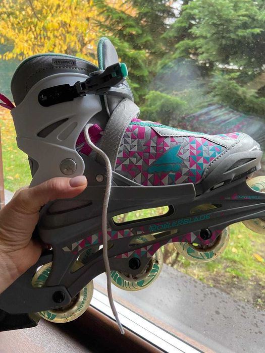 Role Rollerblade reglabile (mărime 36,5–40,5)
