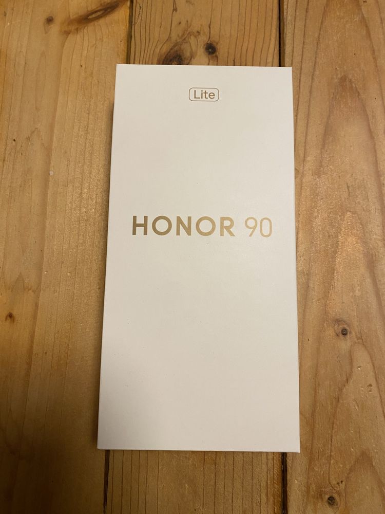 HONOR 90 LITE с гаранция