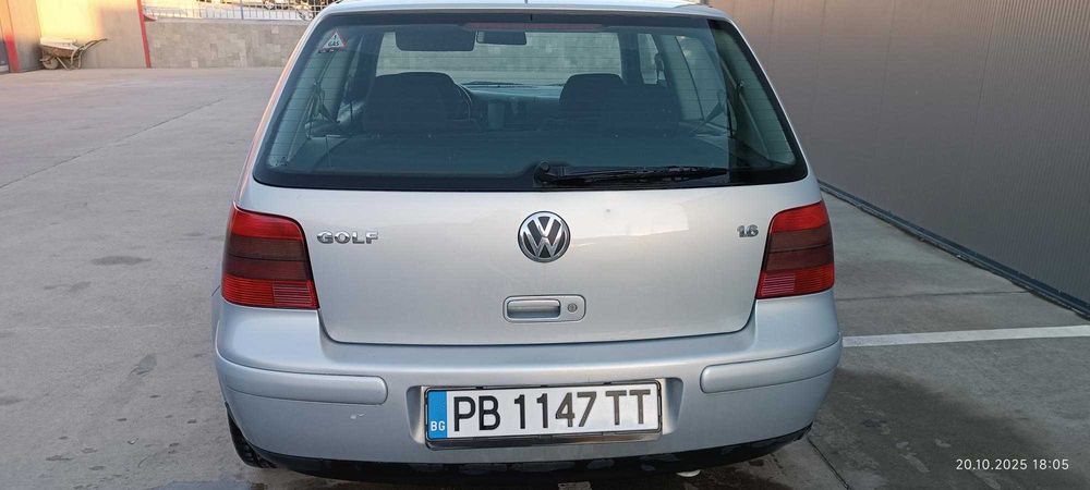 VW GOLF 1.6 Газов инжекцион