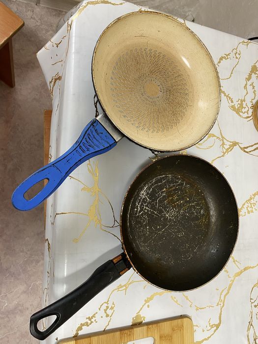 Отдам Сковородки 2шт