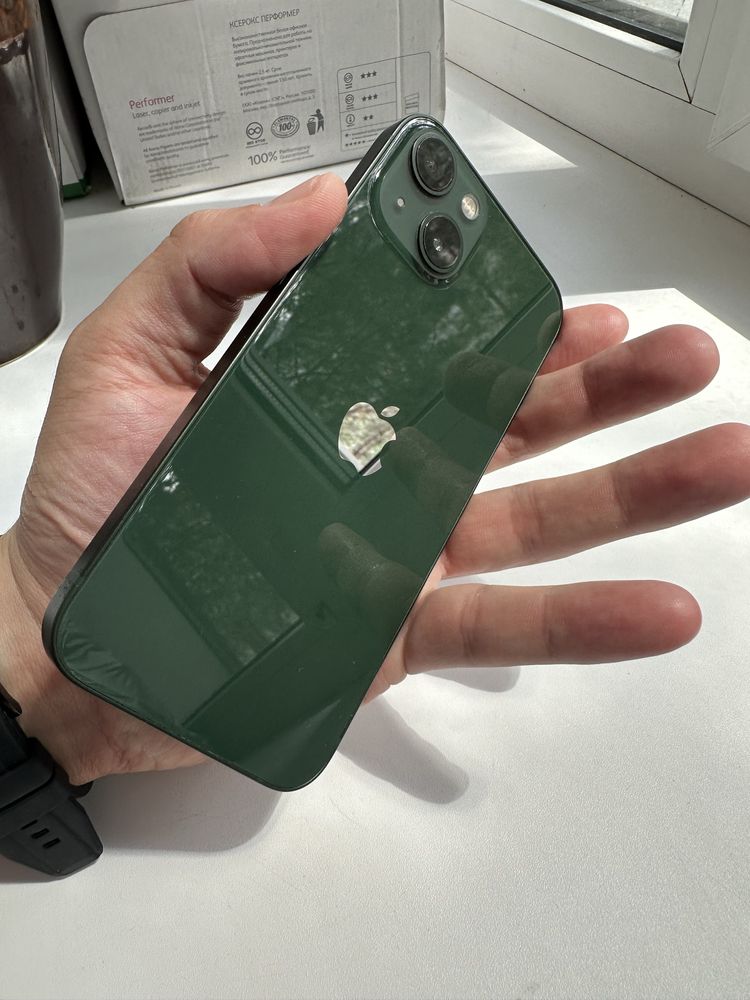 Продаю iphone 13, 256 Gb