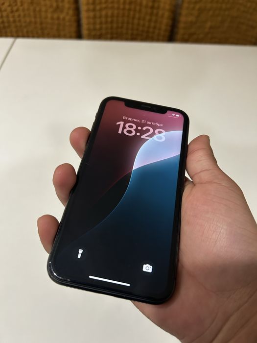 Iphone 11 в отличном состояние