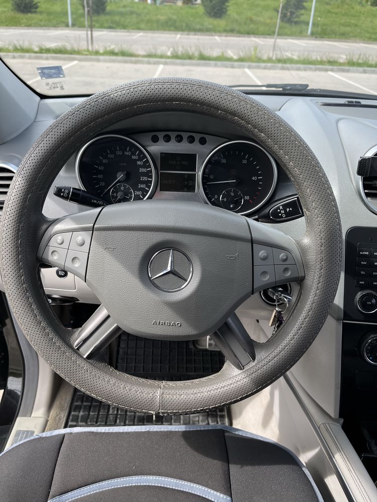 Продавам MERCEDES ML 320 CDI