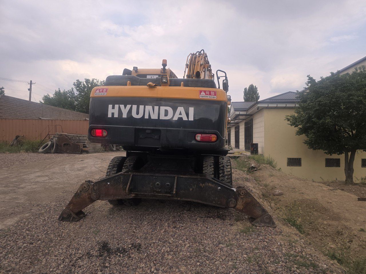 Экскаватор 210 w