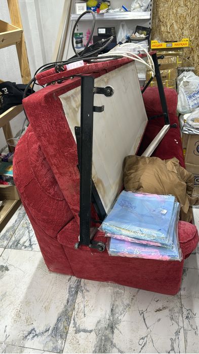 Отдам диван даром самовывоз