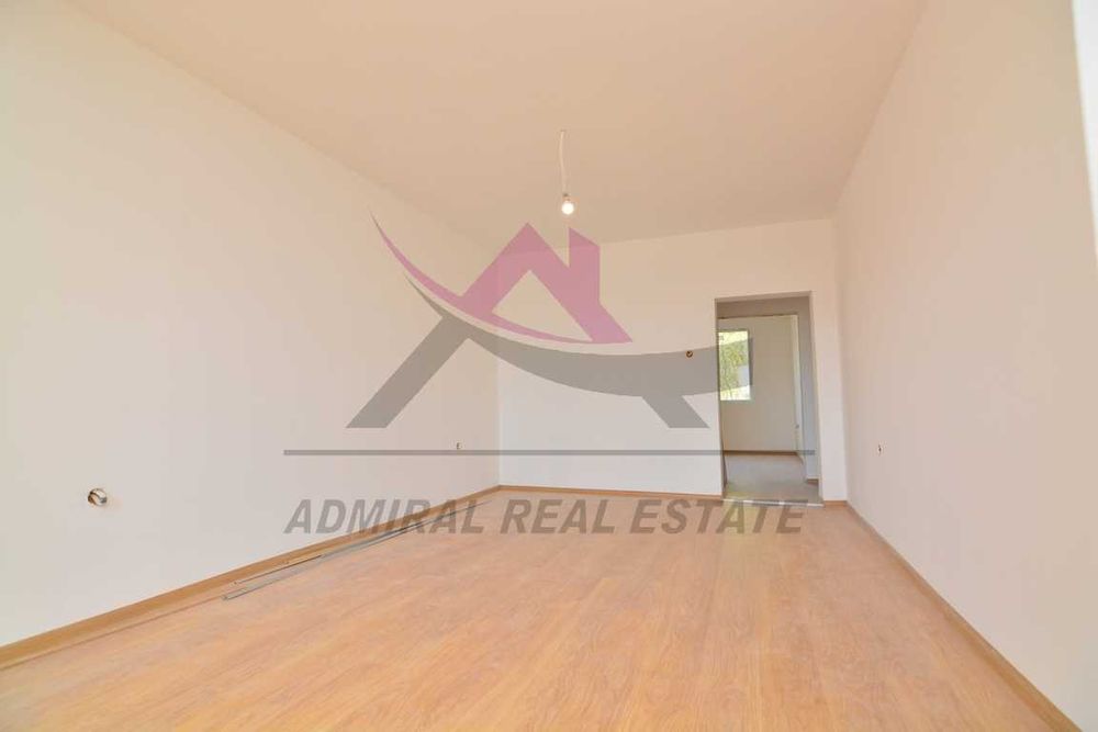 Продава се Тристаен апартамент в Варна, Трошево - 68 кв.м за 1986 €/кв.м - Снимка #2