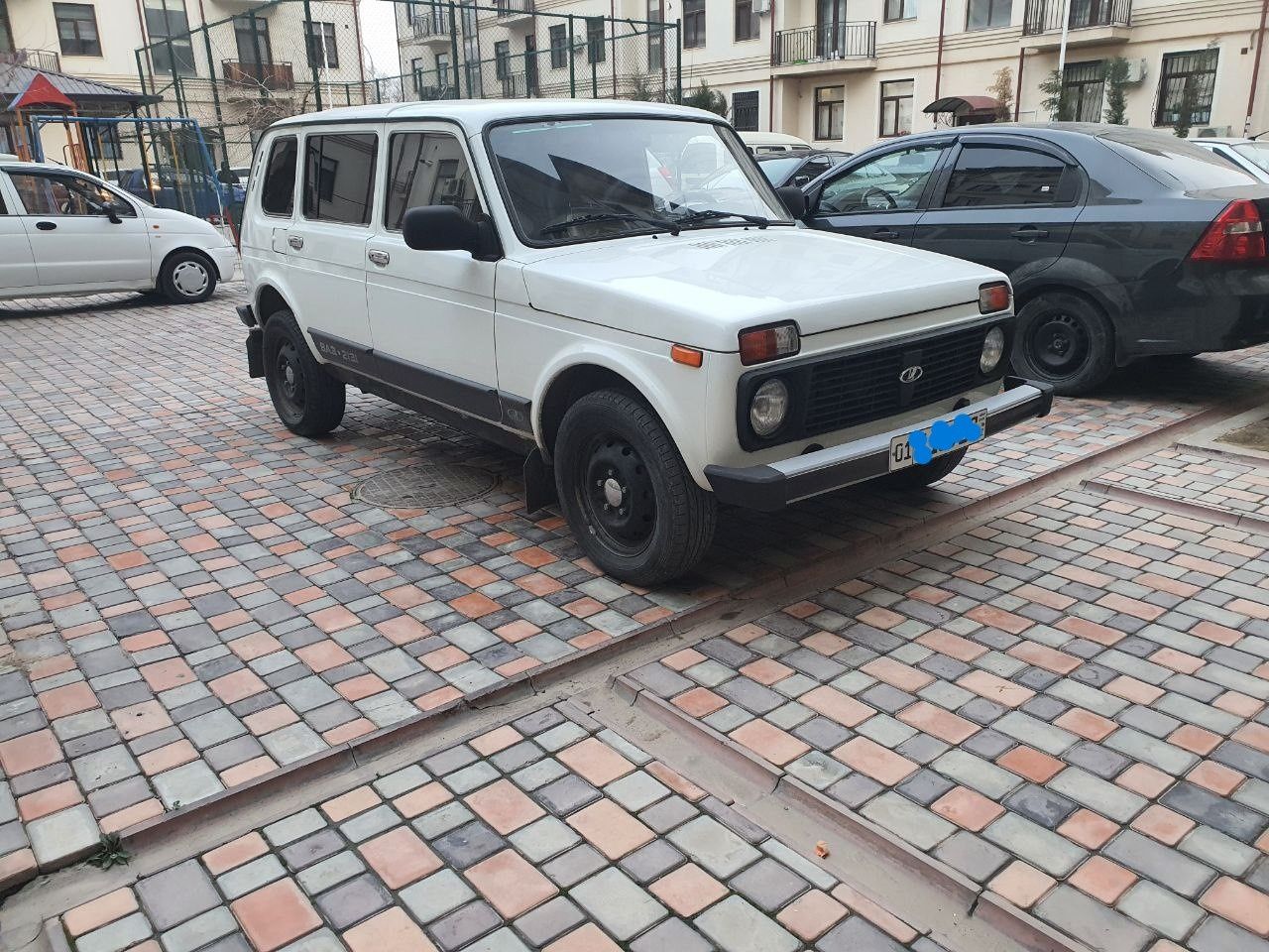 Нива 2131 4х4 4-дверняя Niva 2131 4x4 4-eshikli