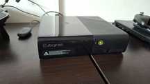 Vând consola Xbox 360 E 500gb