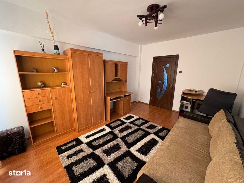 Apartament 3 camere, decomandat, 72mp, cartier 1 Mai, zona Scoala 36
