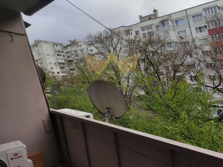 ДВУСТАЕН апартамент, ж.к. Левски.