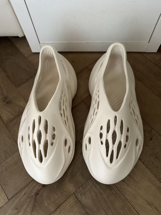Yeezy foam runner sand autentici