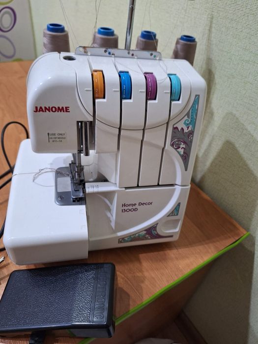 Продам оверлок б/у в отличном состоянии