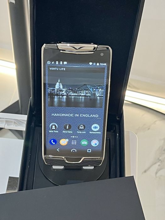 Vand/ Schimb Vertu Constellation X 2018 Limited Edition Titanium