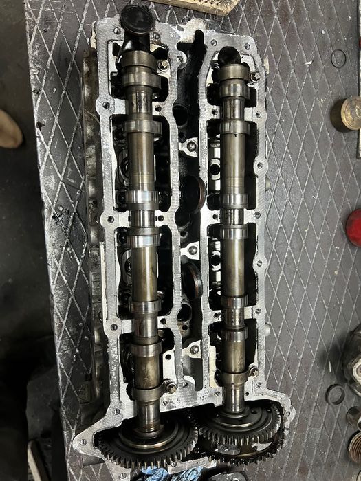 Dezmembrez motor mercedes cod 642, 273000km, chiulasa, baie, pompa apa