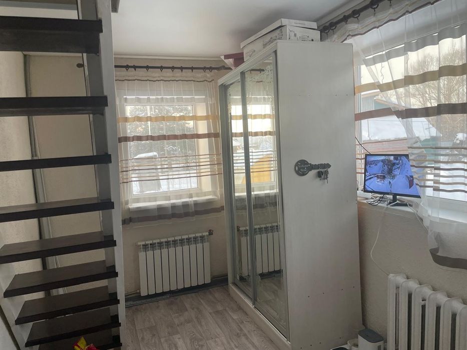 Продается кирпичный дом.