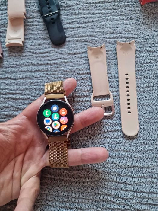 часовник samsung watch 4