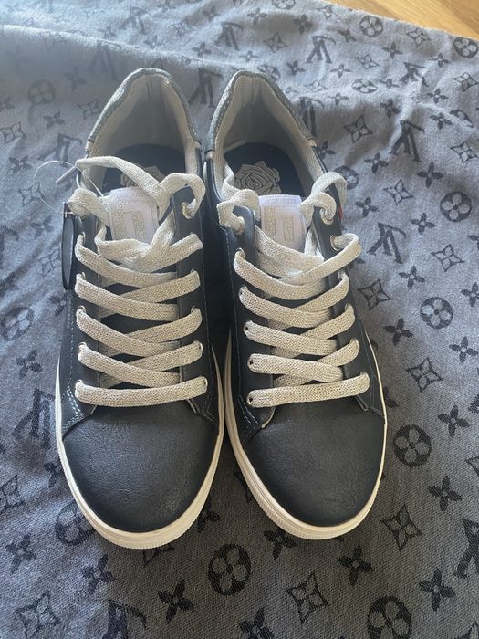 Tenesi Dockers.                .