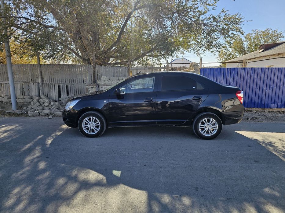 Автомобиль Cobalt