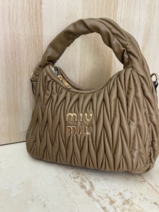 Miu Miu Wander чанта