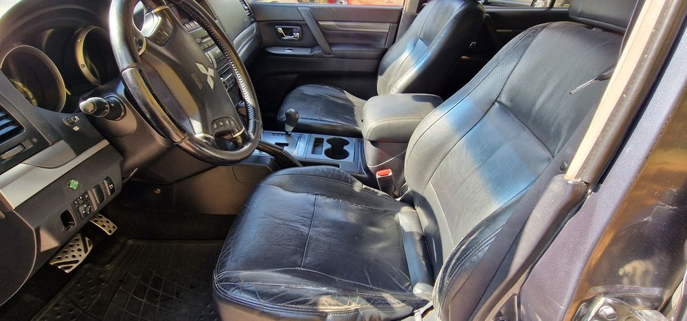 Vând mitsubishi pajero, autoutilitară