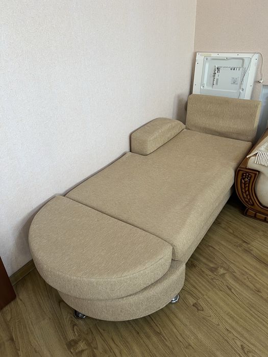 Продам диван в хорошем состоянии