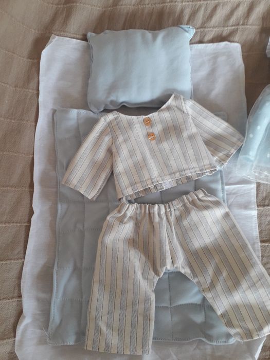 Много дрешки за кукла Бейби Борн/Baby Born 43см