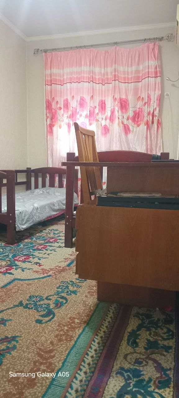 3/3/9 Xonali uy Sotiladi Markaz 2 oloy bozori 17 maktab