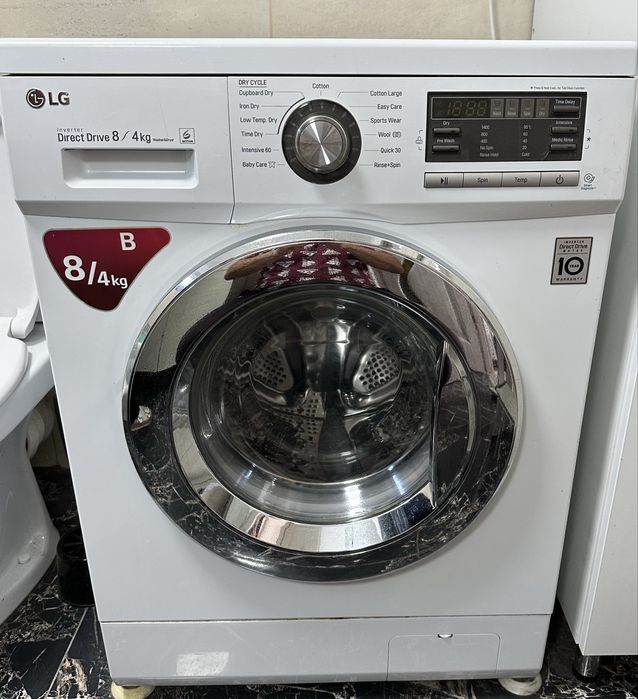Masina de splat rufe cu uscator LG