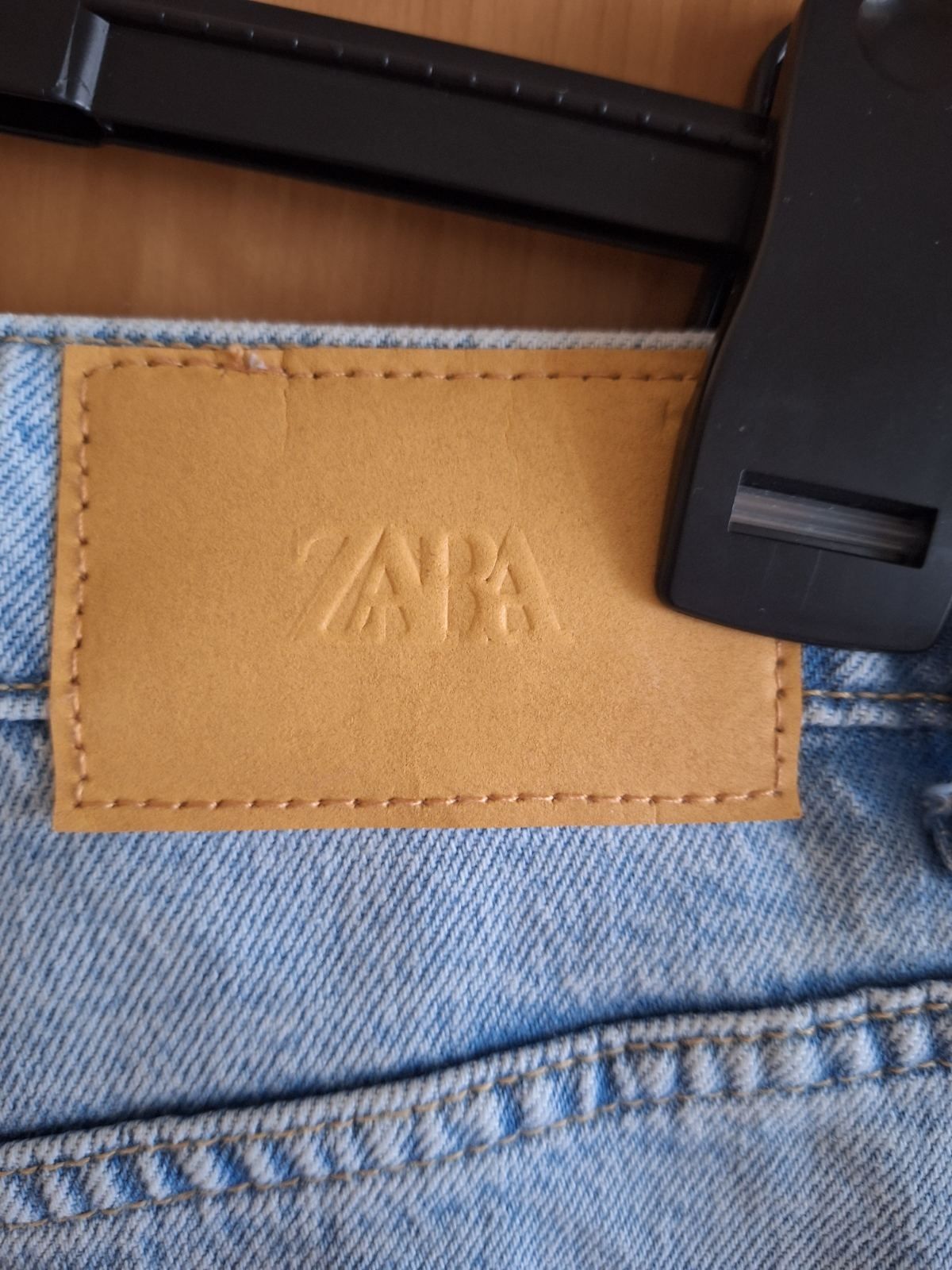Нови дамски дънки Zara