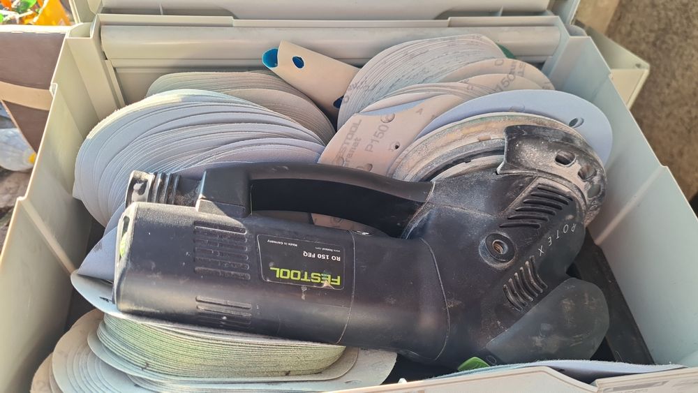 Scule festol aduse recent