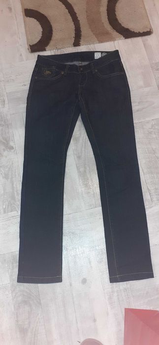 4 perechi de blugi mas S