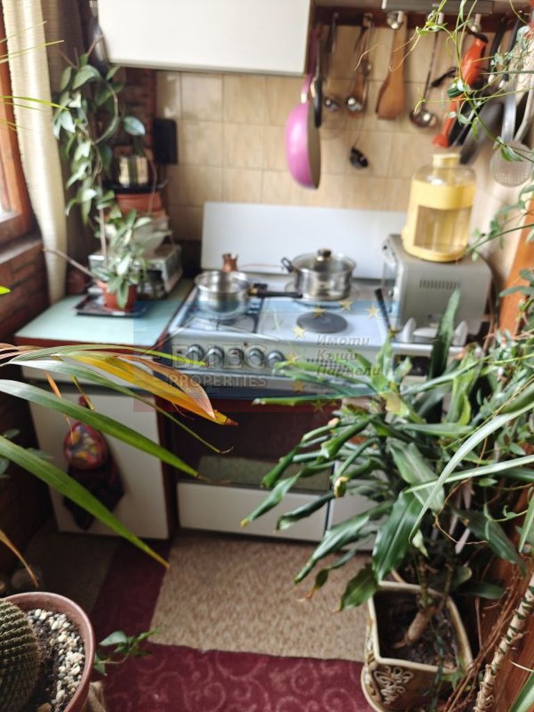 Продава се Тристаен апартамент в Перник, Тева - 70 кв.м за 829 €/кв.м - Снимка #4