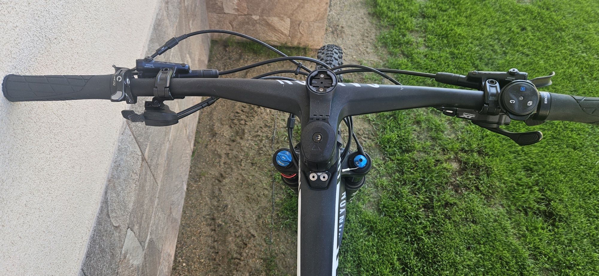 Canyon Lux CF 6 – висококласен XC велосипед