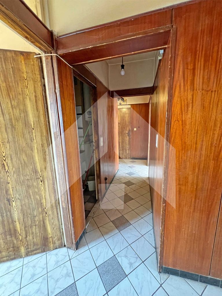 Продава се Двустаен апартамент в Нови пазар - 75 кв.м за 612 €/кв.м - Снимка #4