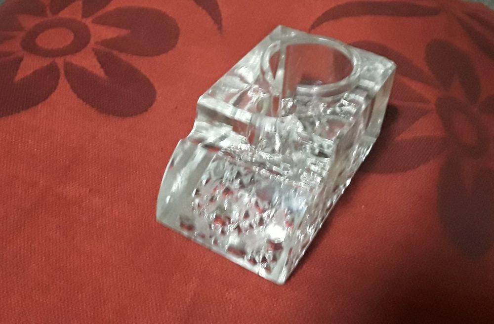 Călimară de scriitor model unic personalizată.