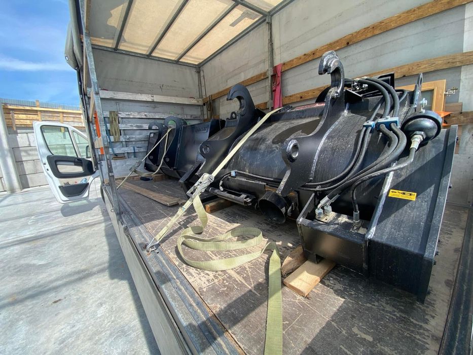 Transport marfă – 3.5T – 2 prelate + 1 descoperită