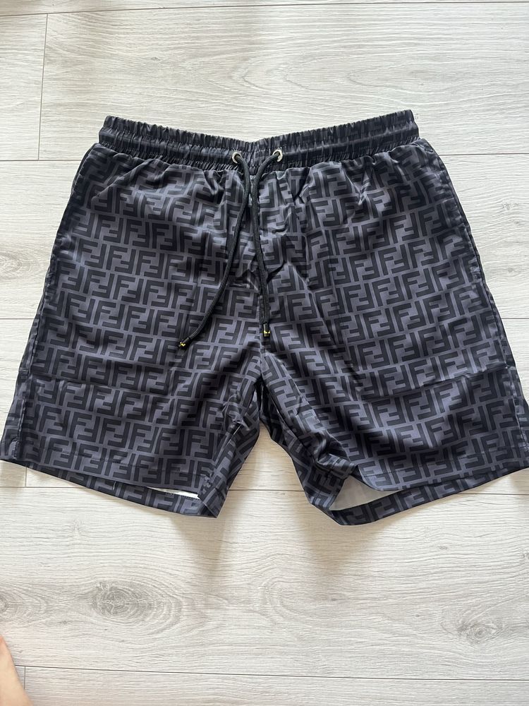 Short baie fendi