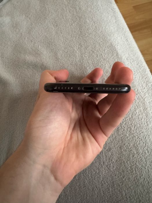 Iphone SE 2020 (Втора генерация)